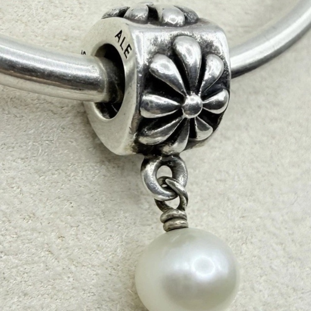 Pandora Retired Pearl Dangle Charm Authentic 925 ale